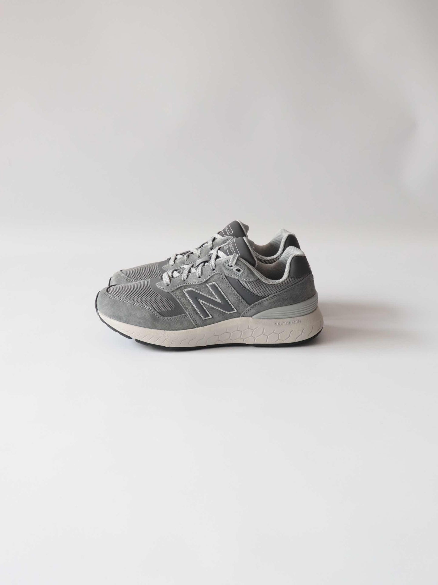 Walking Fresh Foam 880 v6