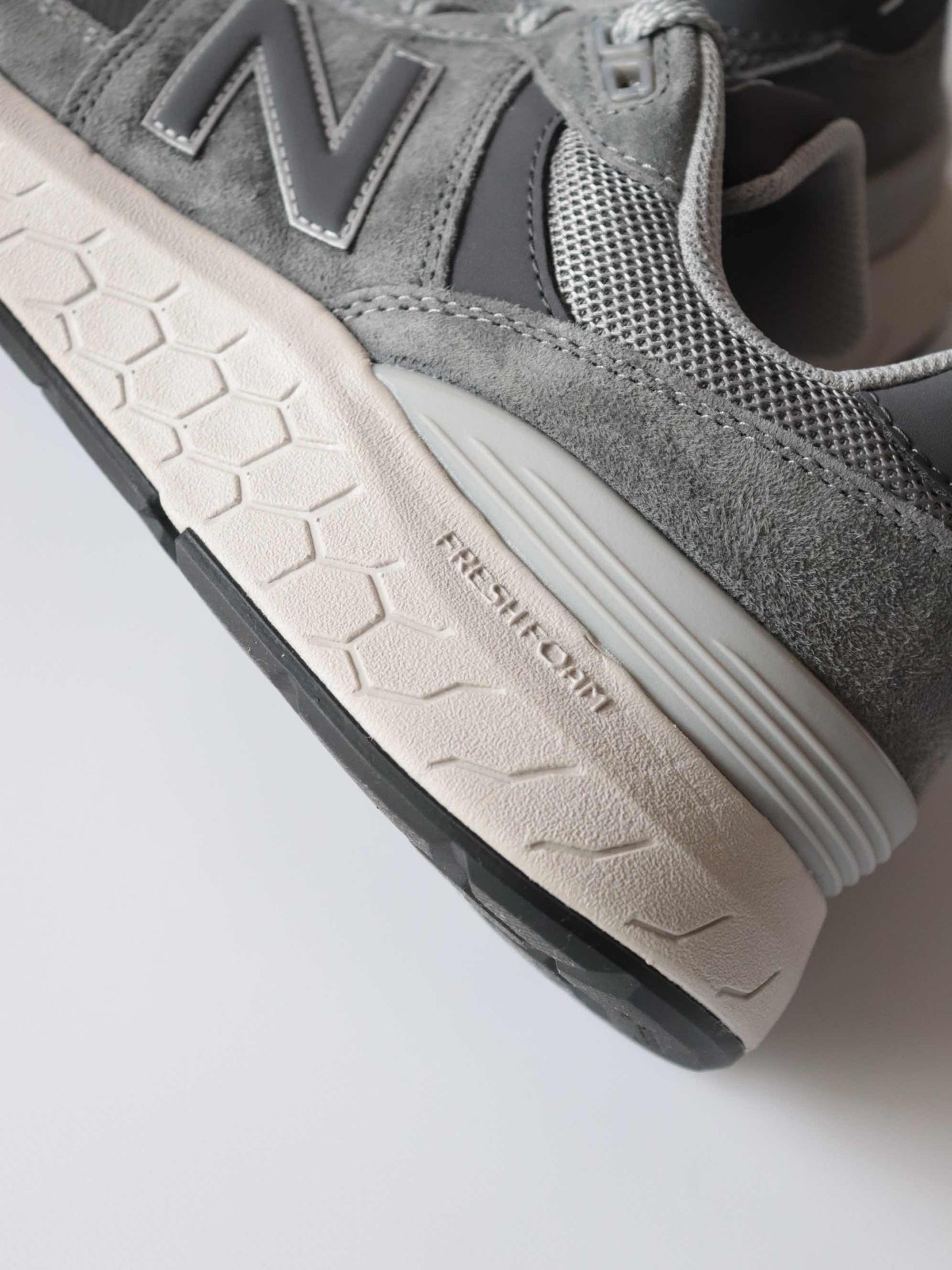 Walking Fresh Foam 880 v6