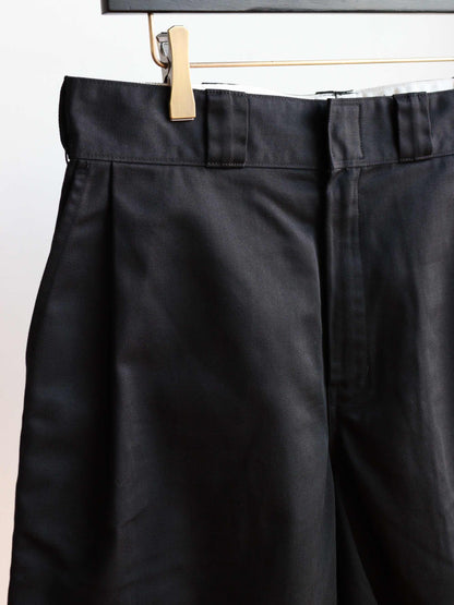 × Dickies HALF PANTS