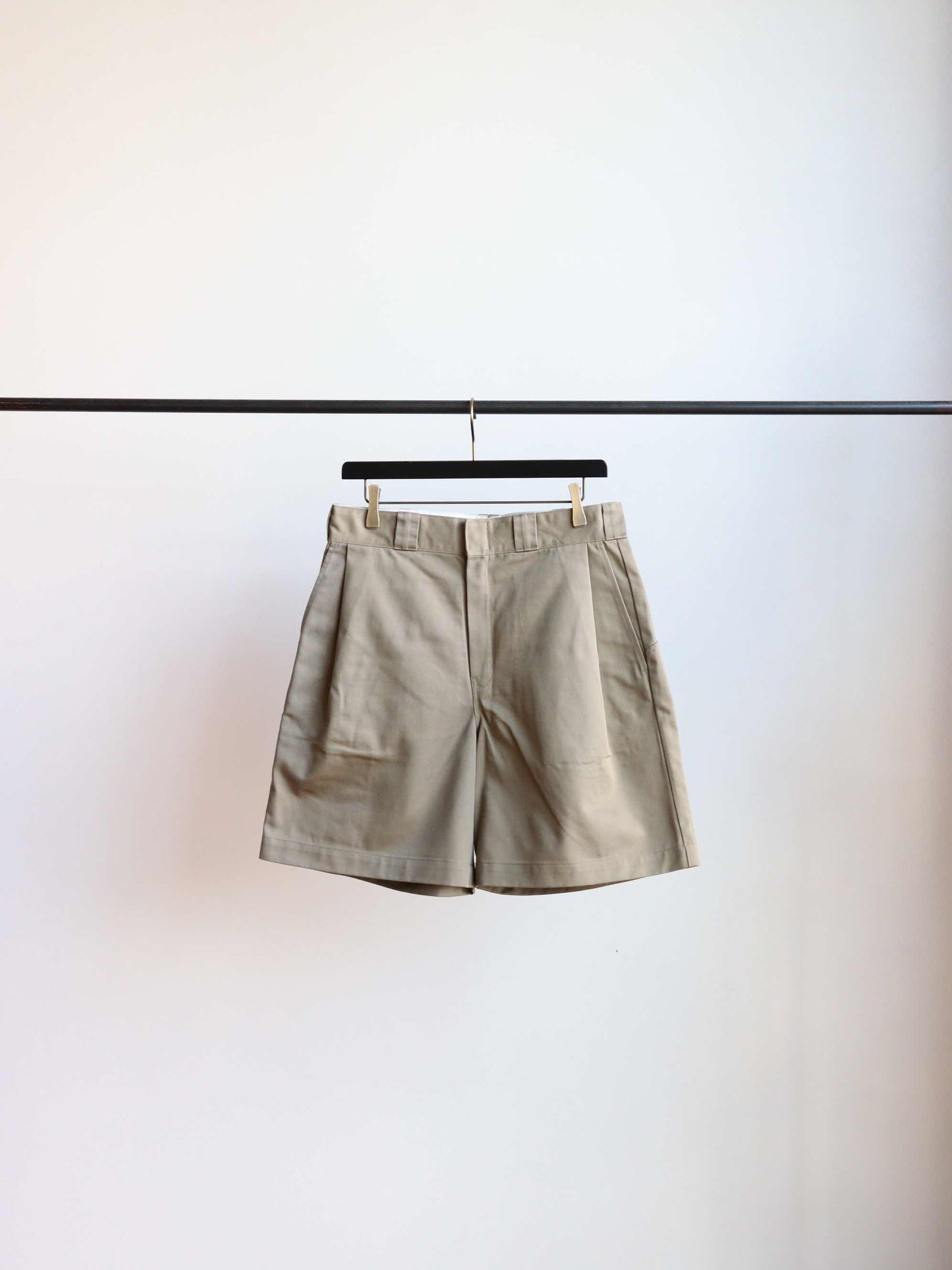 × Dickies HALF PANTS