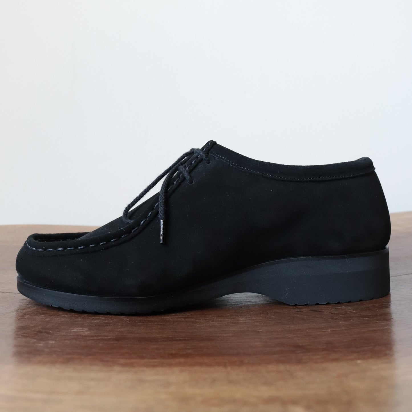 F02-0001 Tirolean shoes_Suede leather