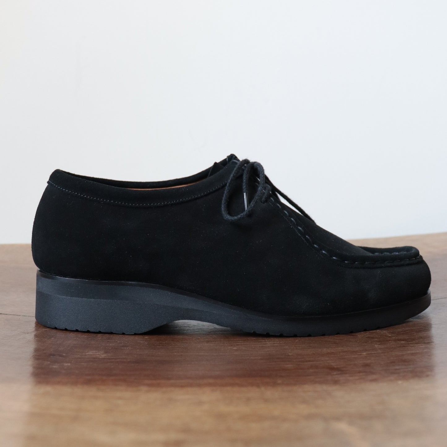 F02-0001 Tirolean shoes_Suede leather