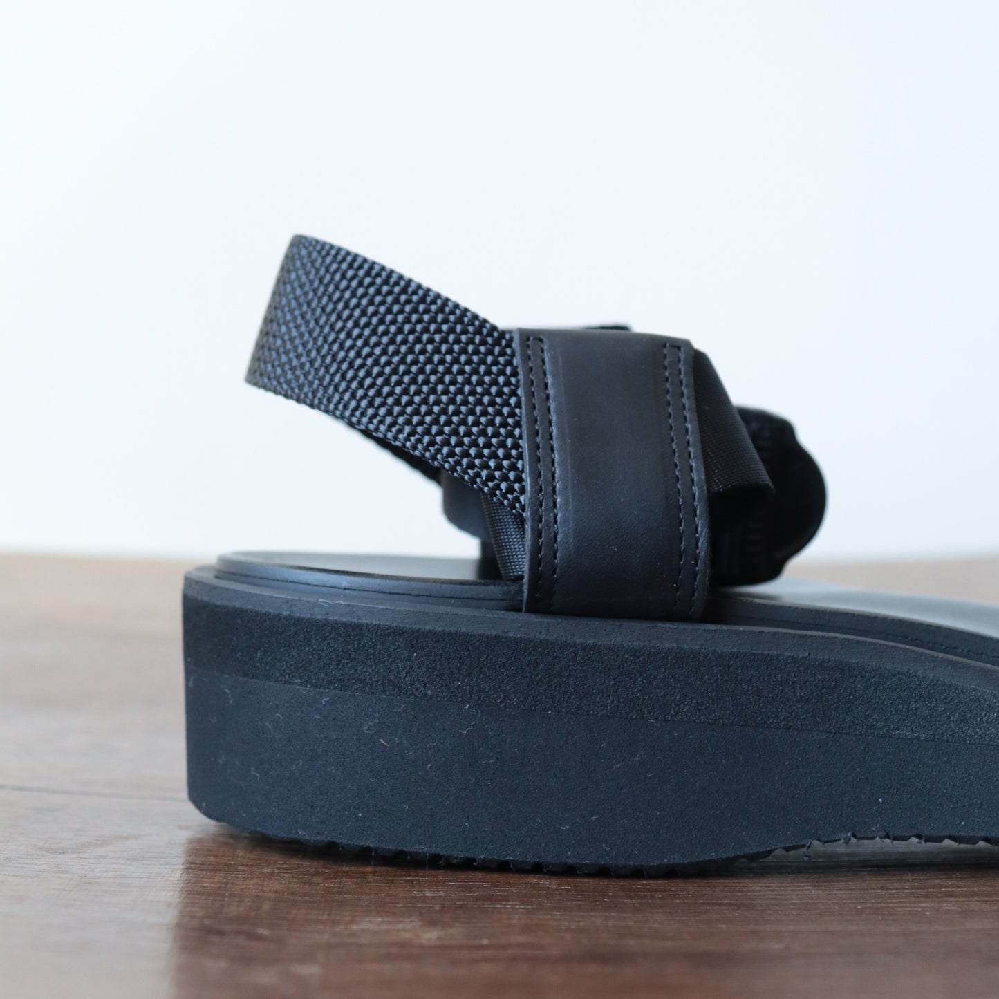 F01-0001 LEATHER SANDAL