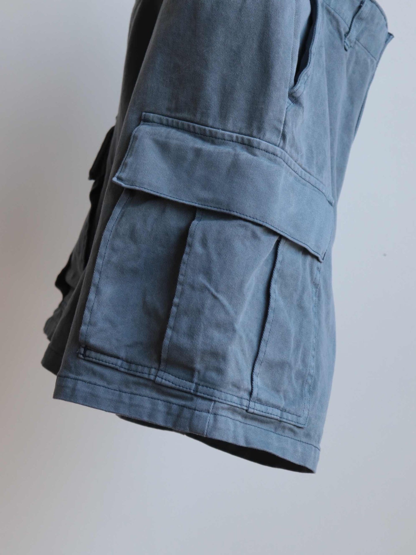 BUCKET CARGO SHORTS