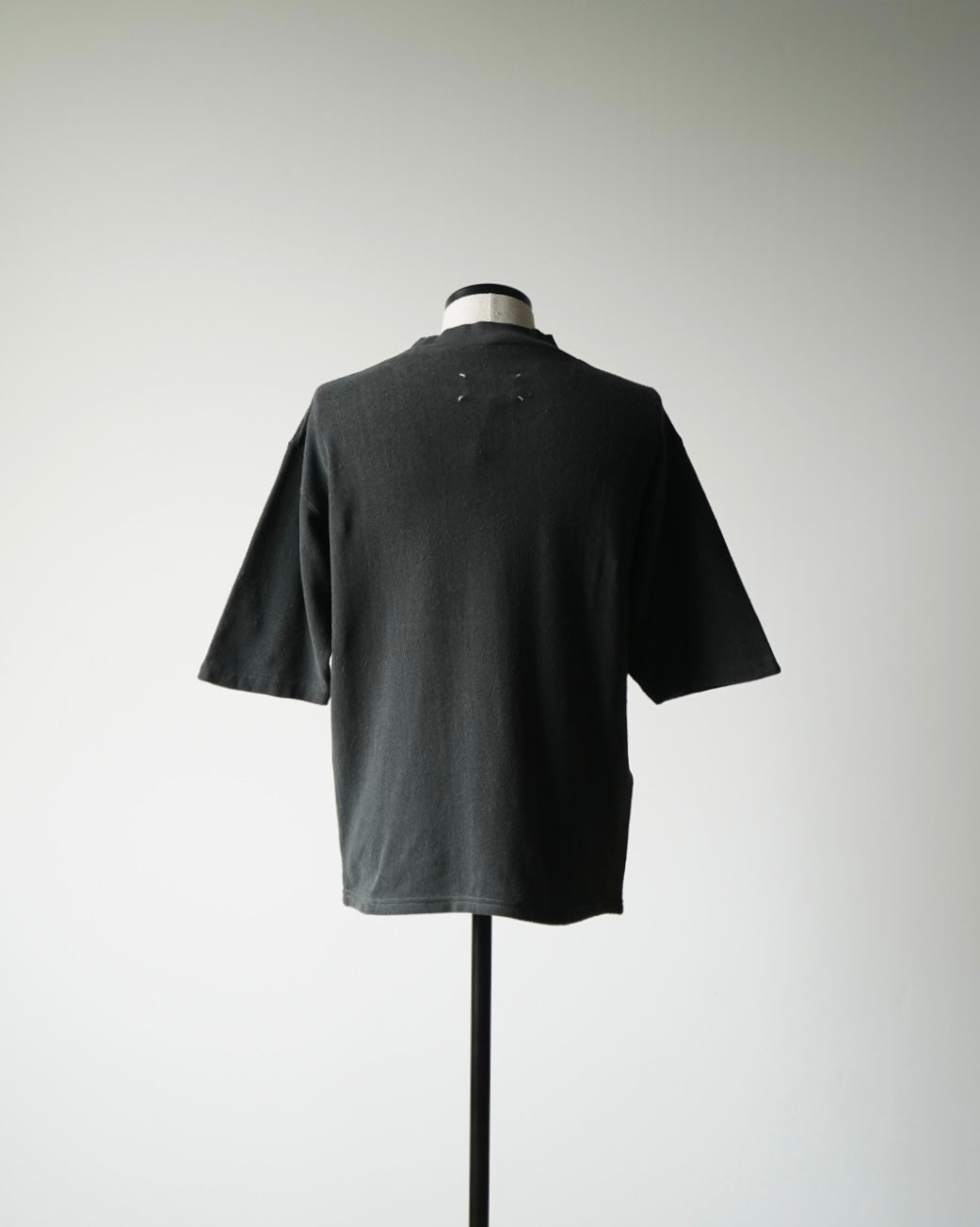 STAMP LOGO T-SHIRT
