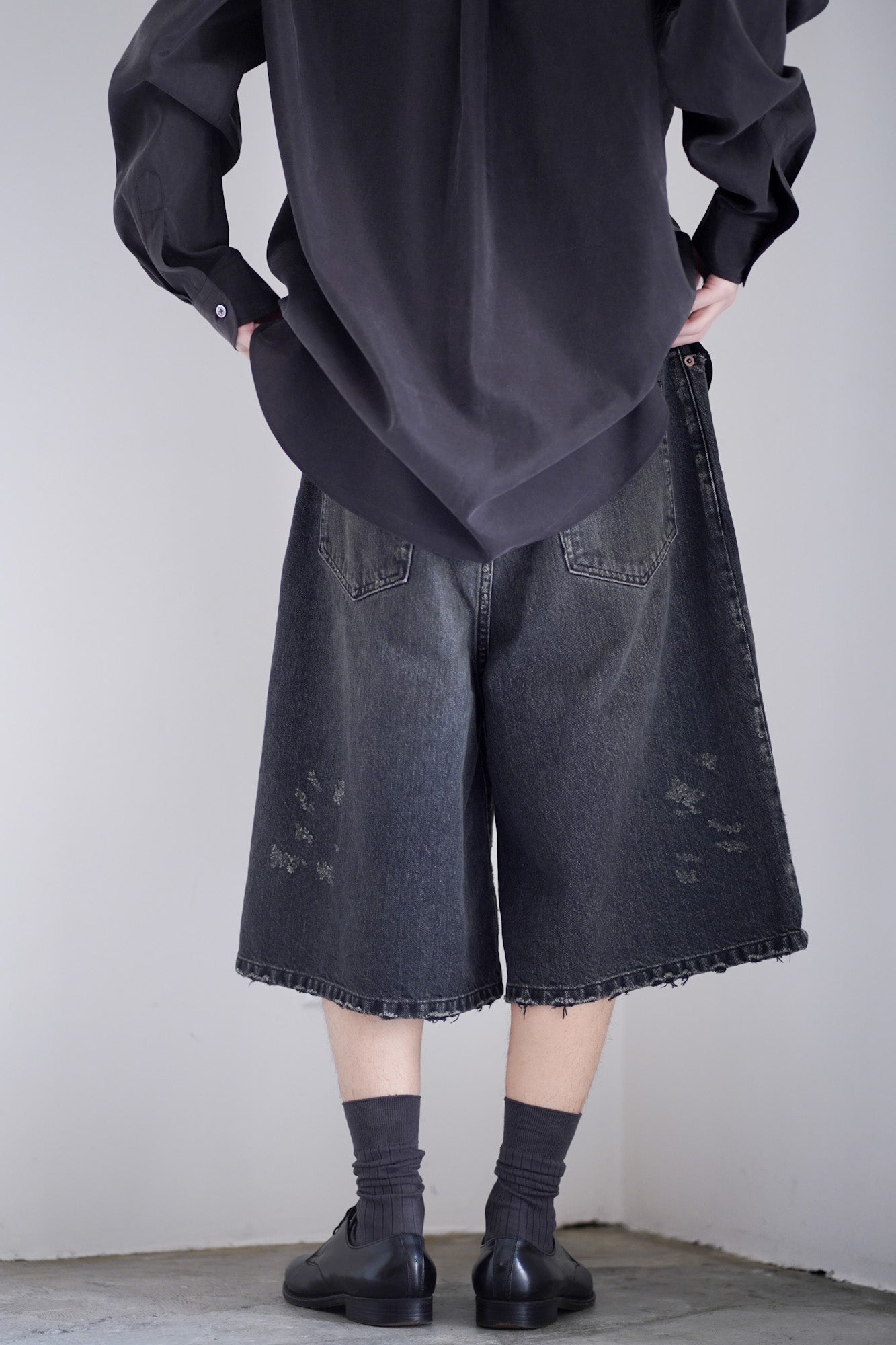 BAGGY DENIM SHORTS