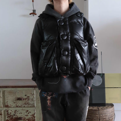 DOWN VEST
