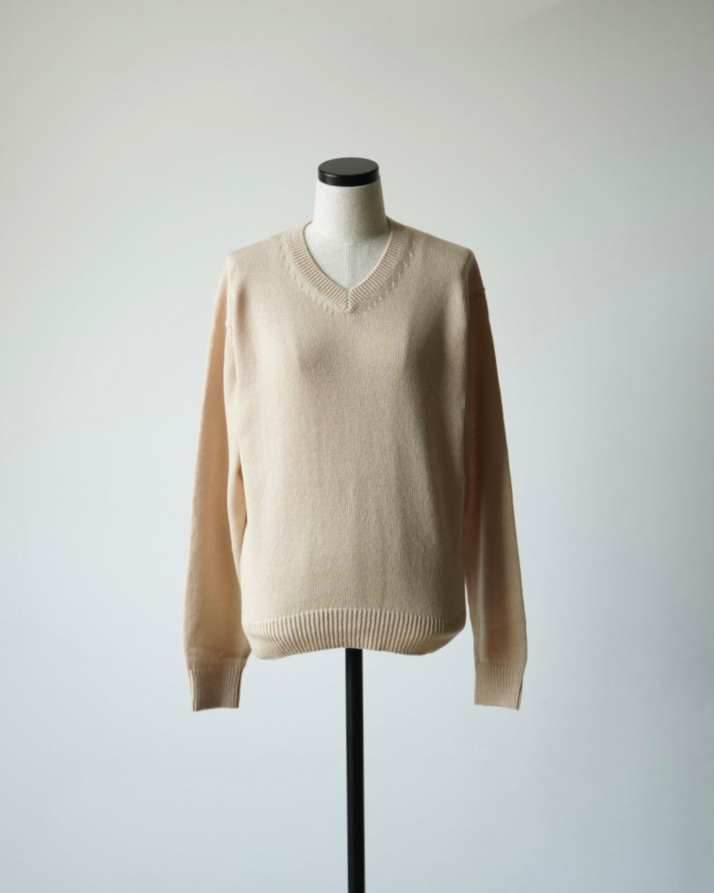 LIGHT CASHMERE KNIT V-NECK P/O