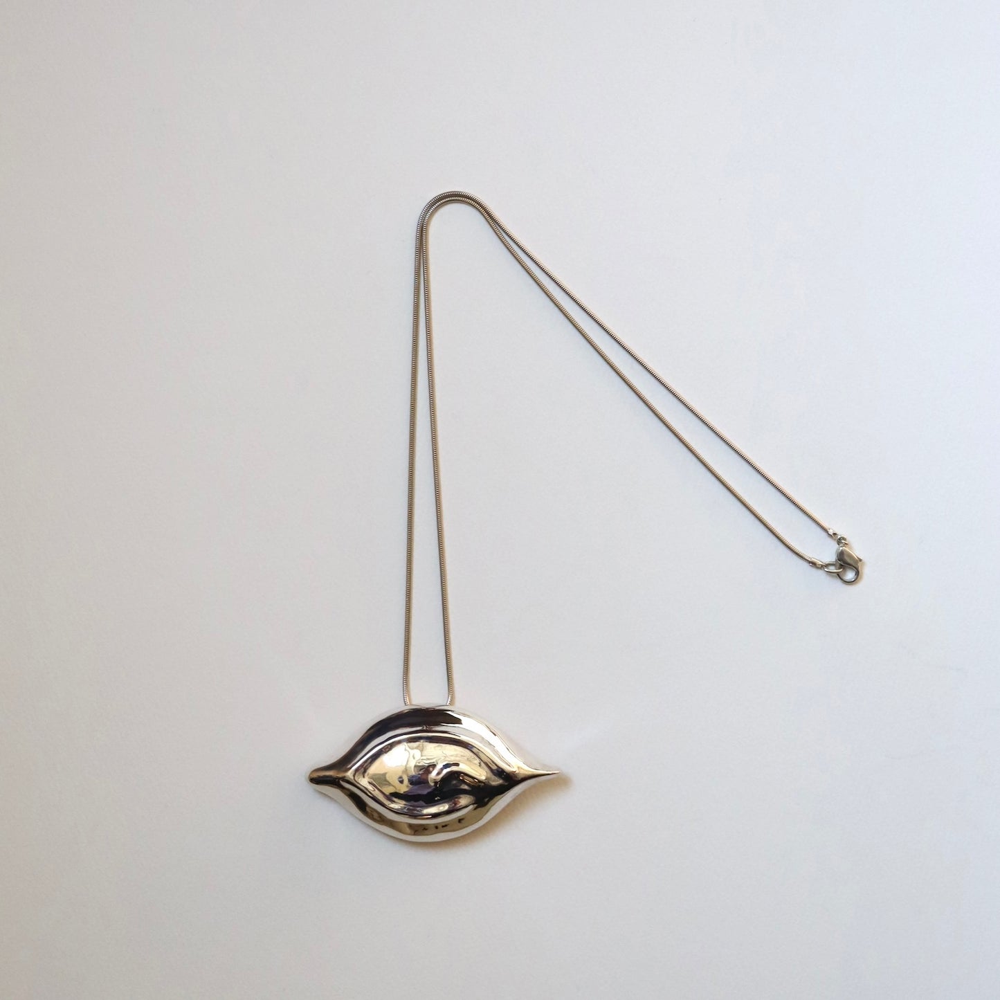 R.ALAGAN / EYE BROOCH NECKLACE