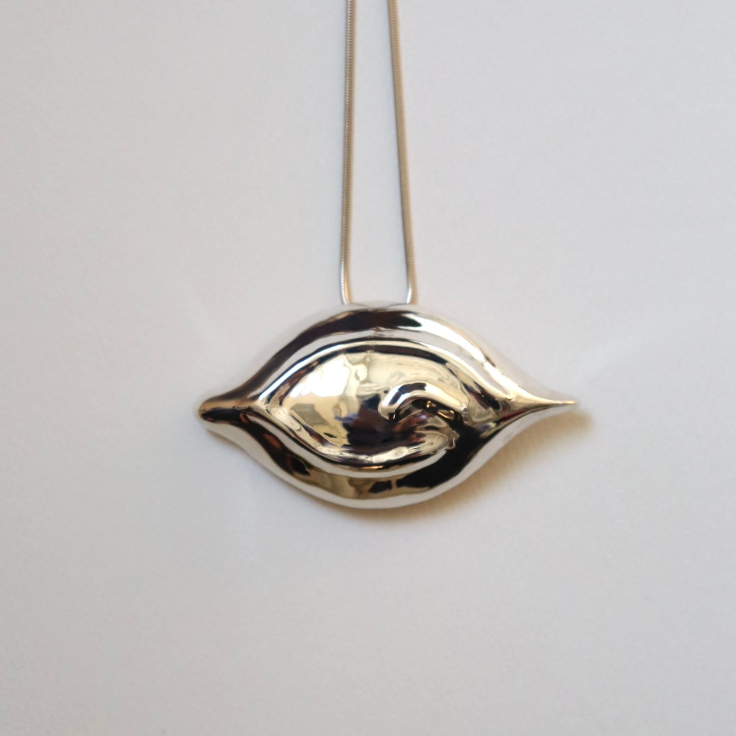 R.ALAGAN / EYE BROOCH NECKLACE