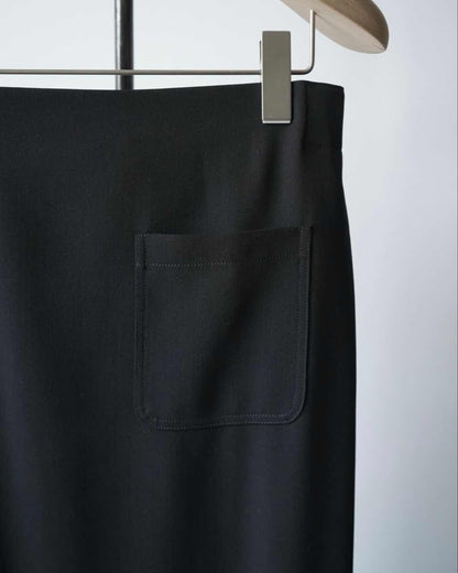PLEATED LONG SKIRT
