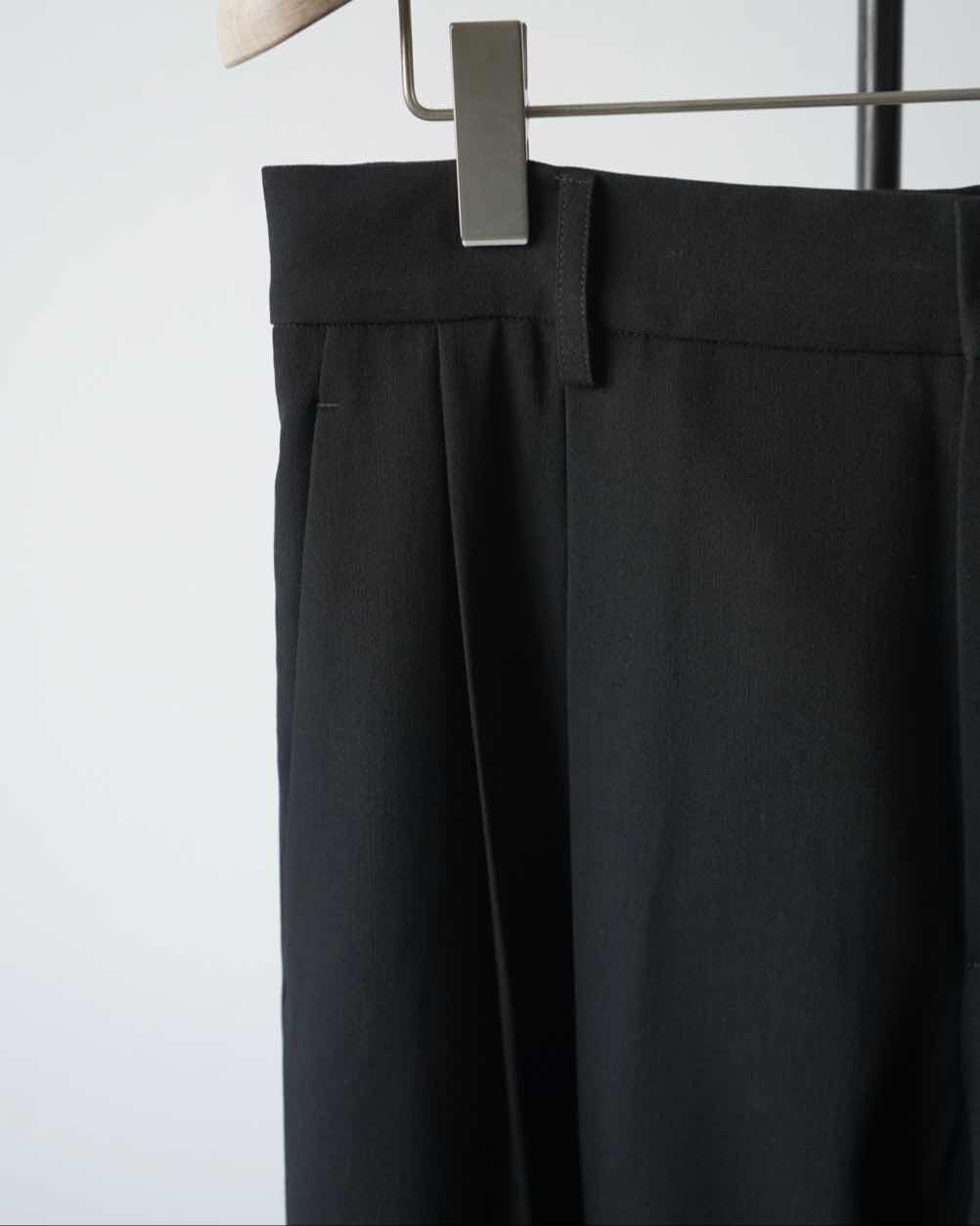 DOUBLE PLEATED WIDE PANTS