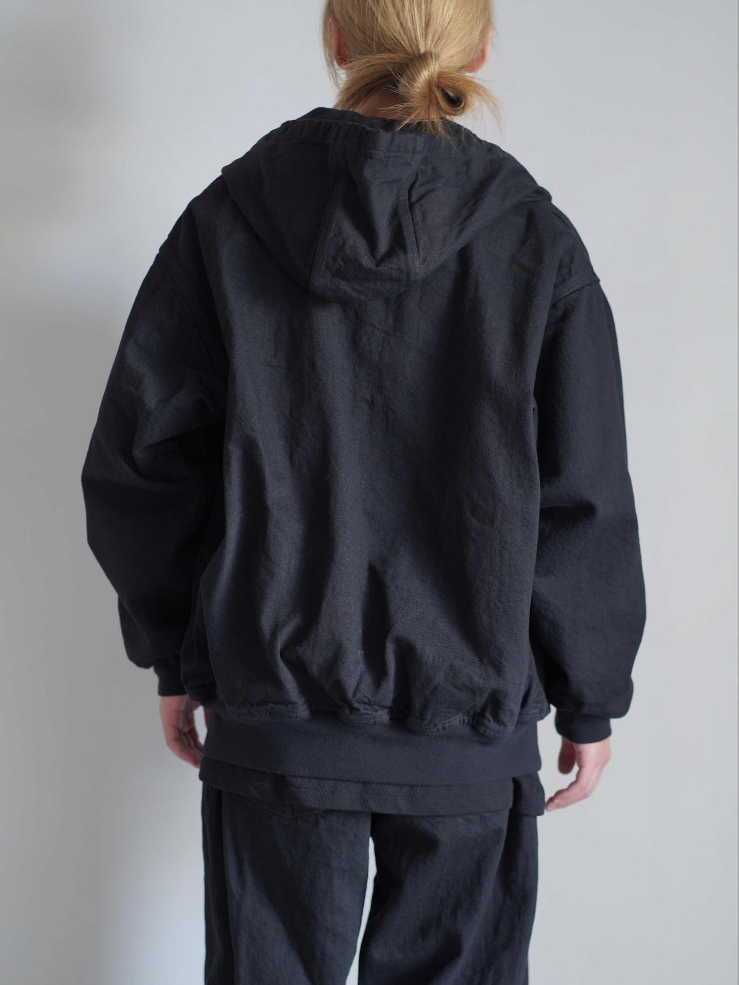 ブラックデニム ジップパーカ