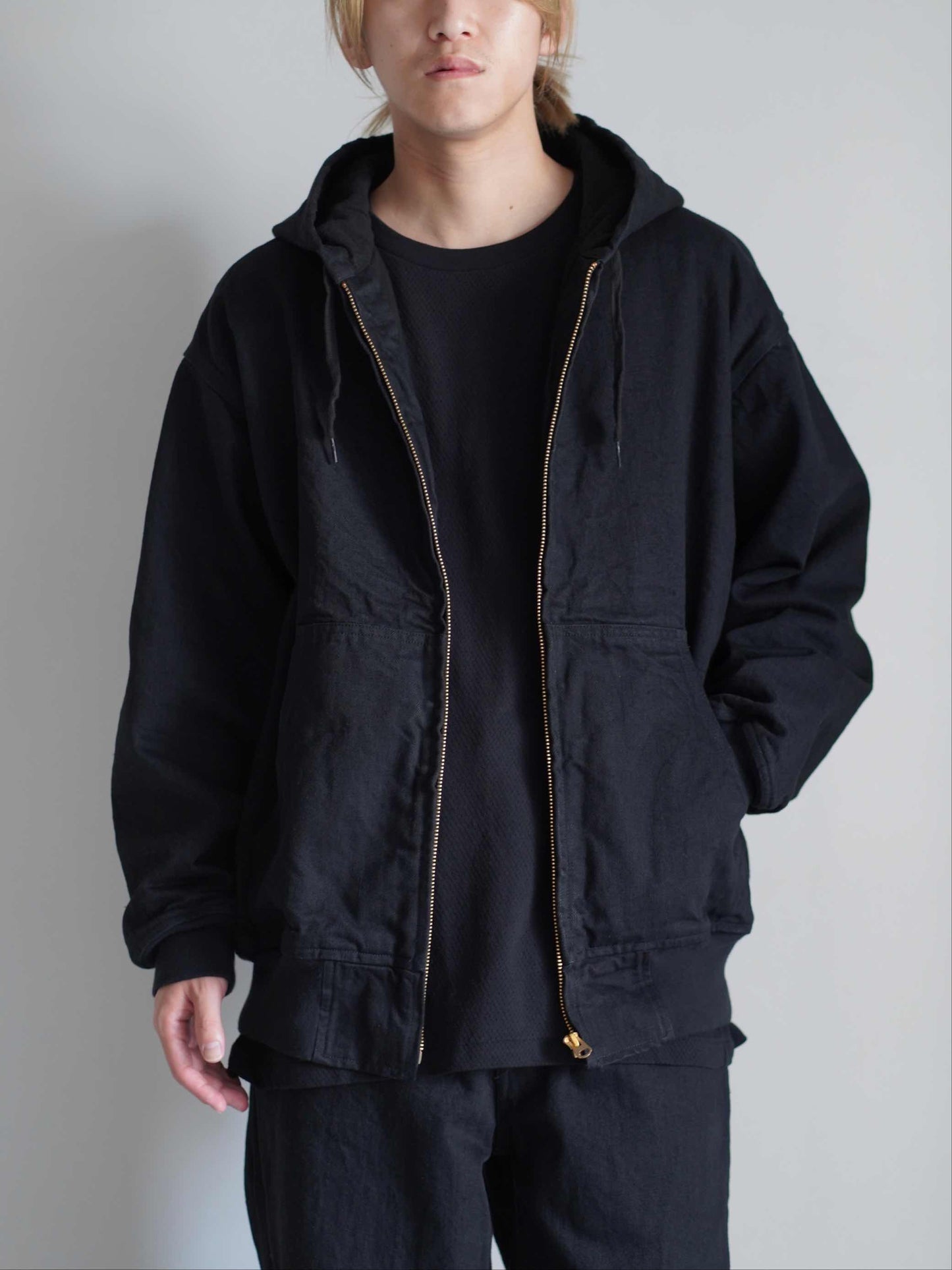 ブラックデニム ジップパーカ