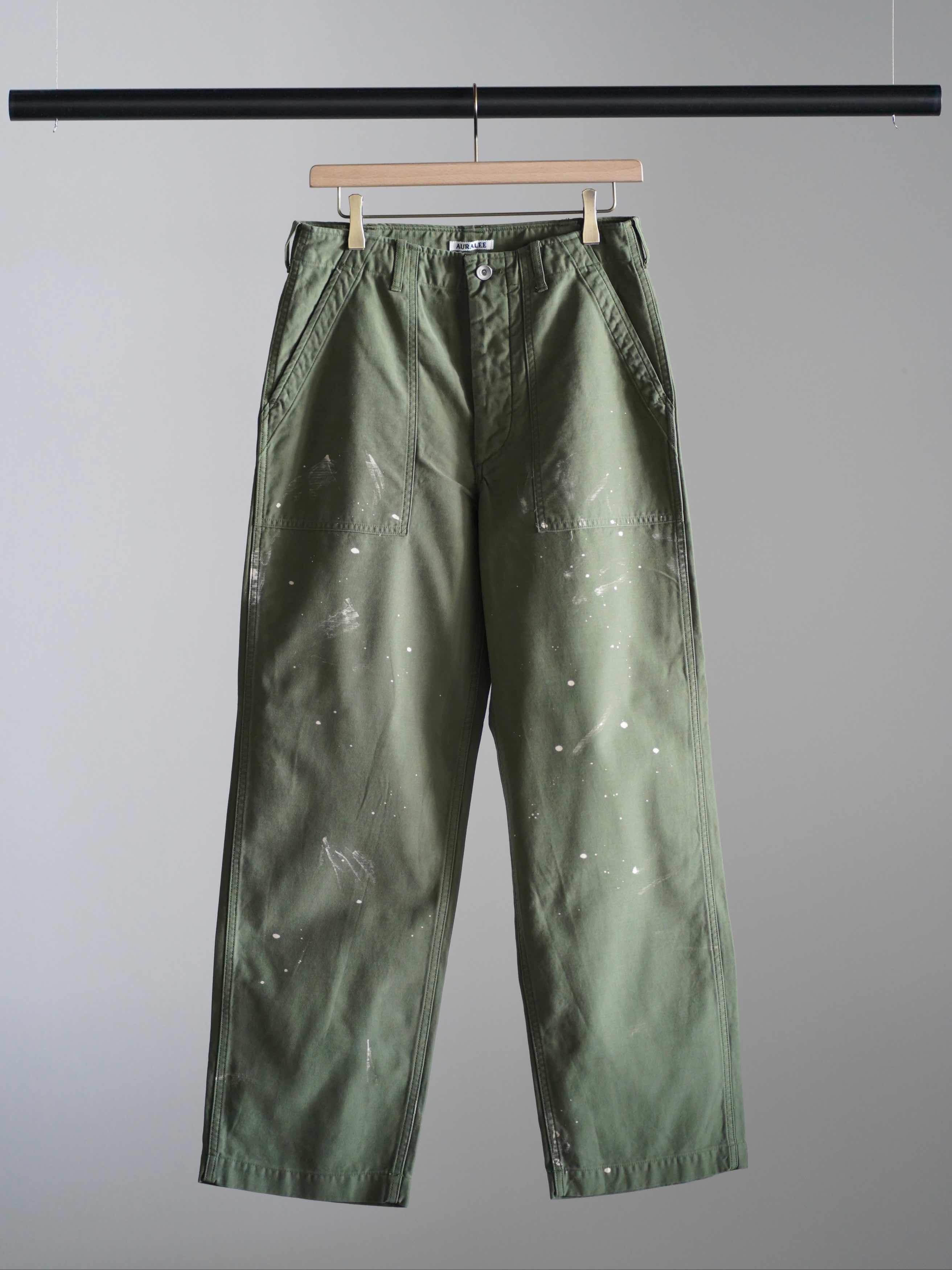 AURALEE | WASHED BAGGY SATIN BAKER PANTS – イデアル公式オンライン