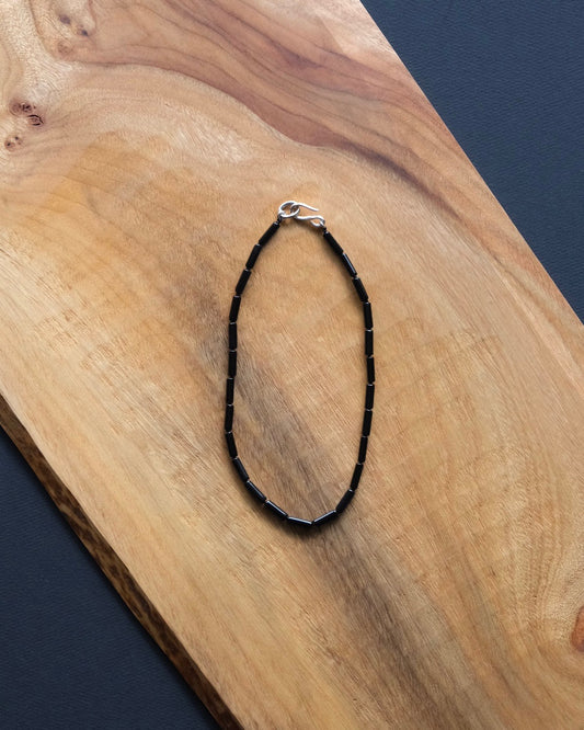 SMALL TUBE ONYX NECKLACE