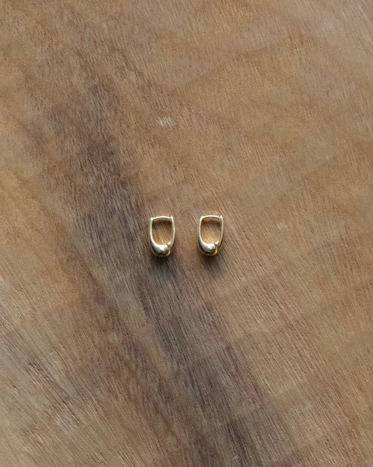 TINY THIN HOOPS