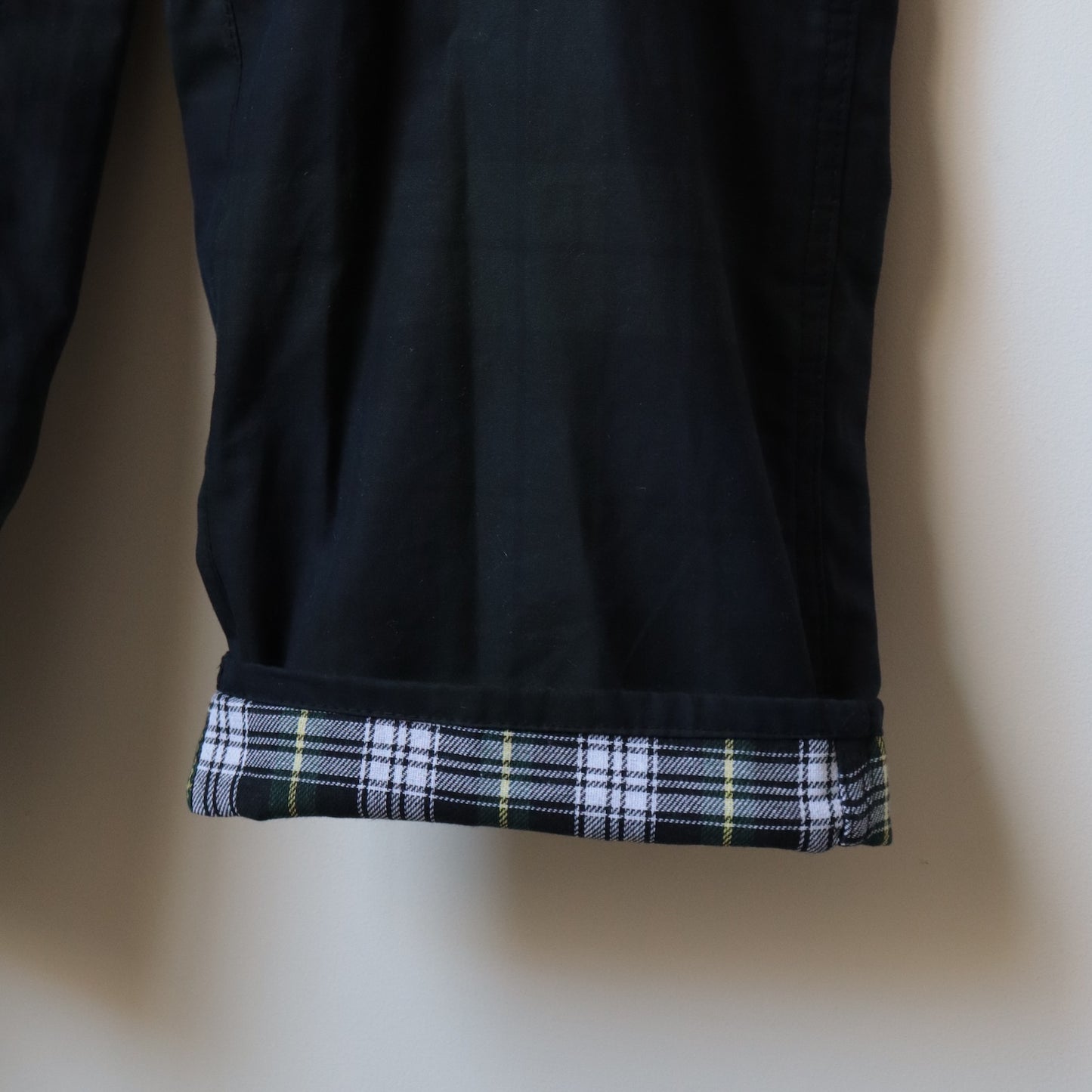 OILED TARTAN PLAID BELT PANTS