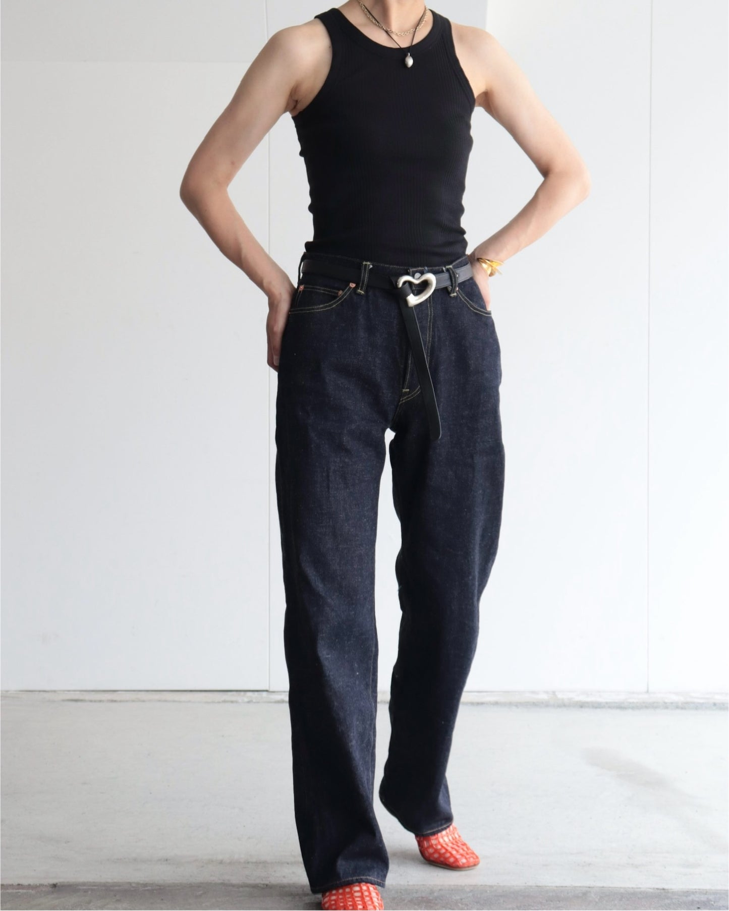 FUMIKA_UCHIDA / NEEDLE DRAWING TANK TOP
