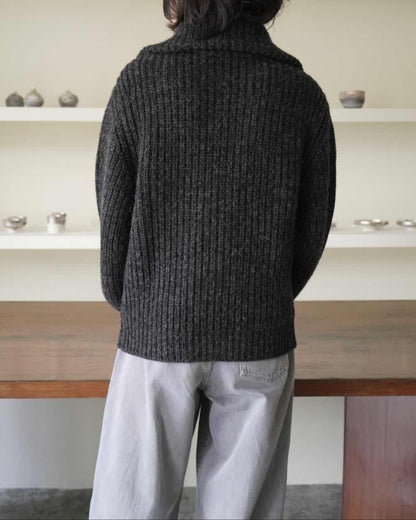 ZIPPED CARDIGAN