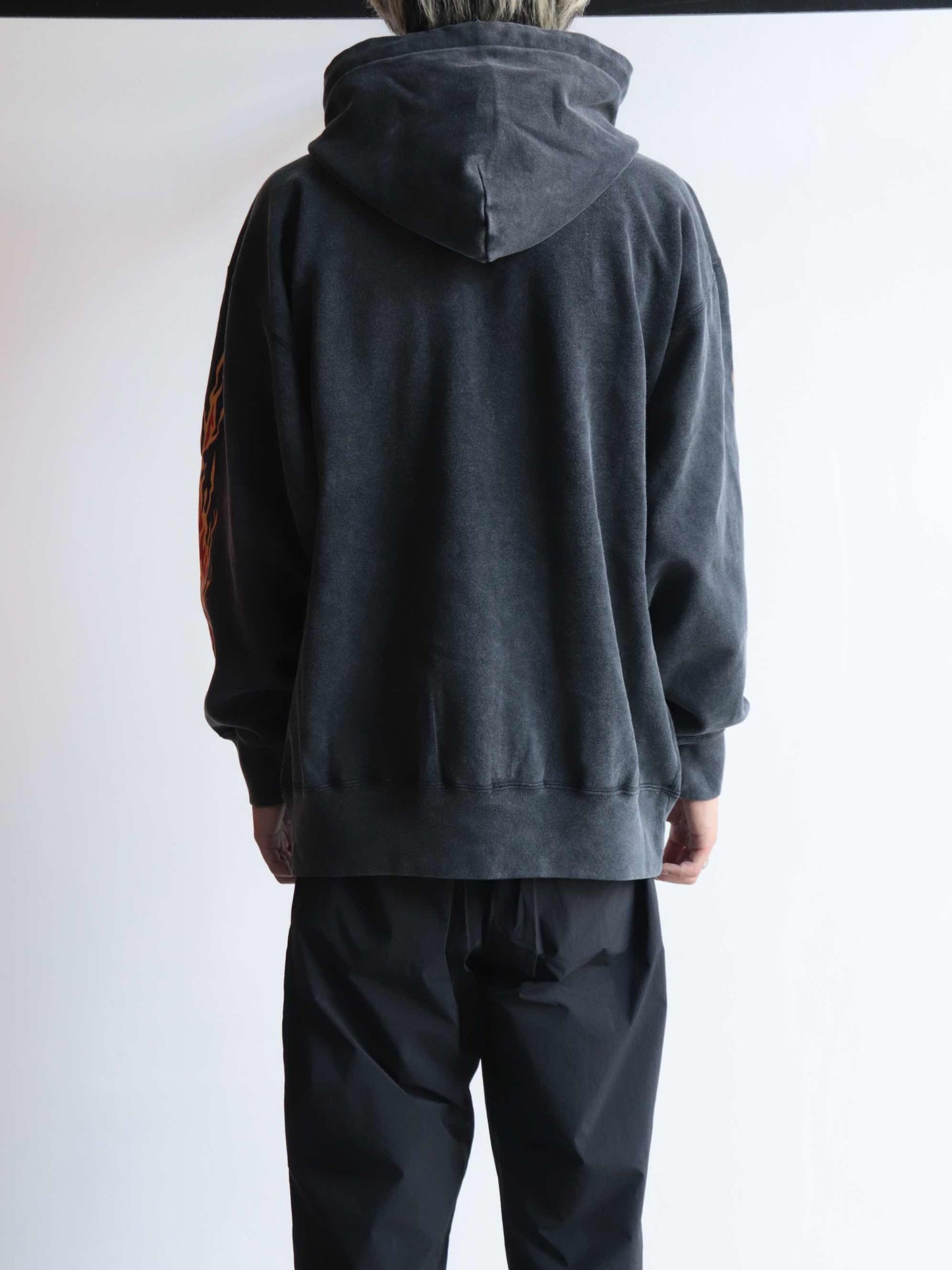 SNAKING LOGO HOODIE