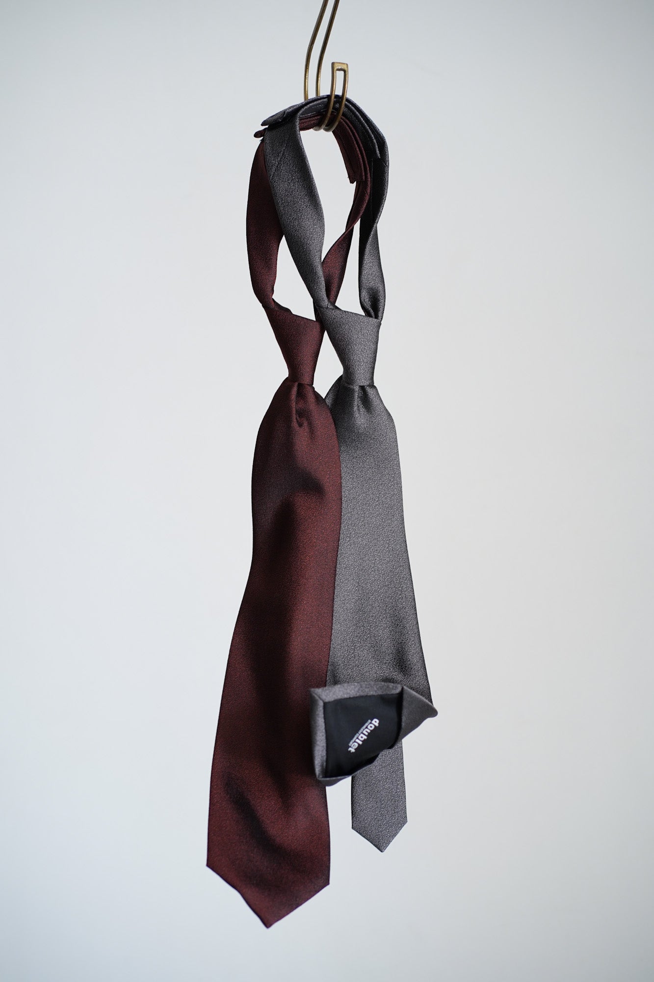 SHAPE MEMORY SHIJIRA TIE