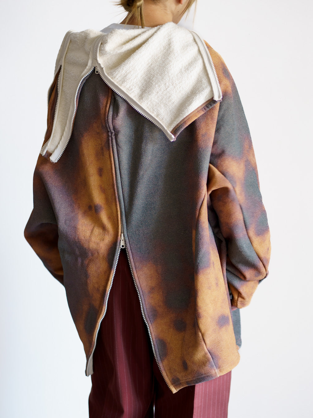 PEELABLE BANANA HOODIE