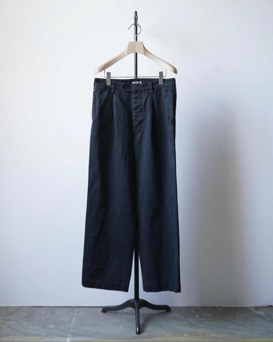 PRODUCT DYED FINX CHINO ONE-TUCK PANTS