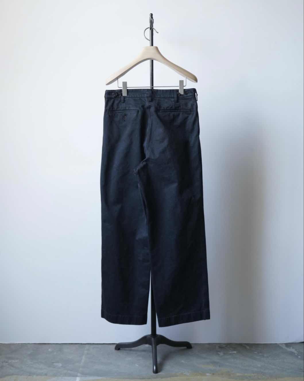 PRODUCT DYED FINX CHINO ONE-TUCK PANTS