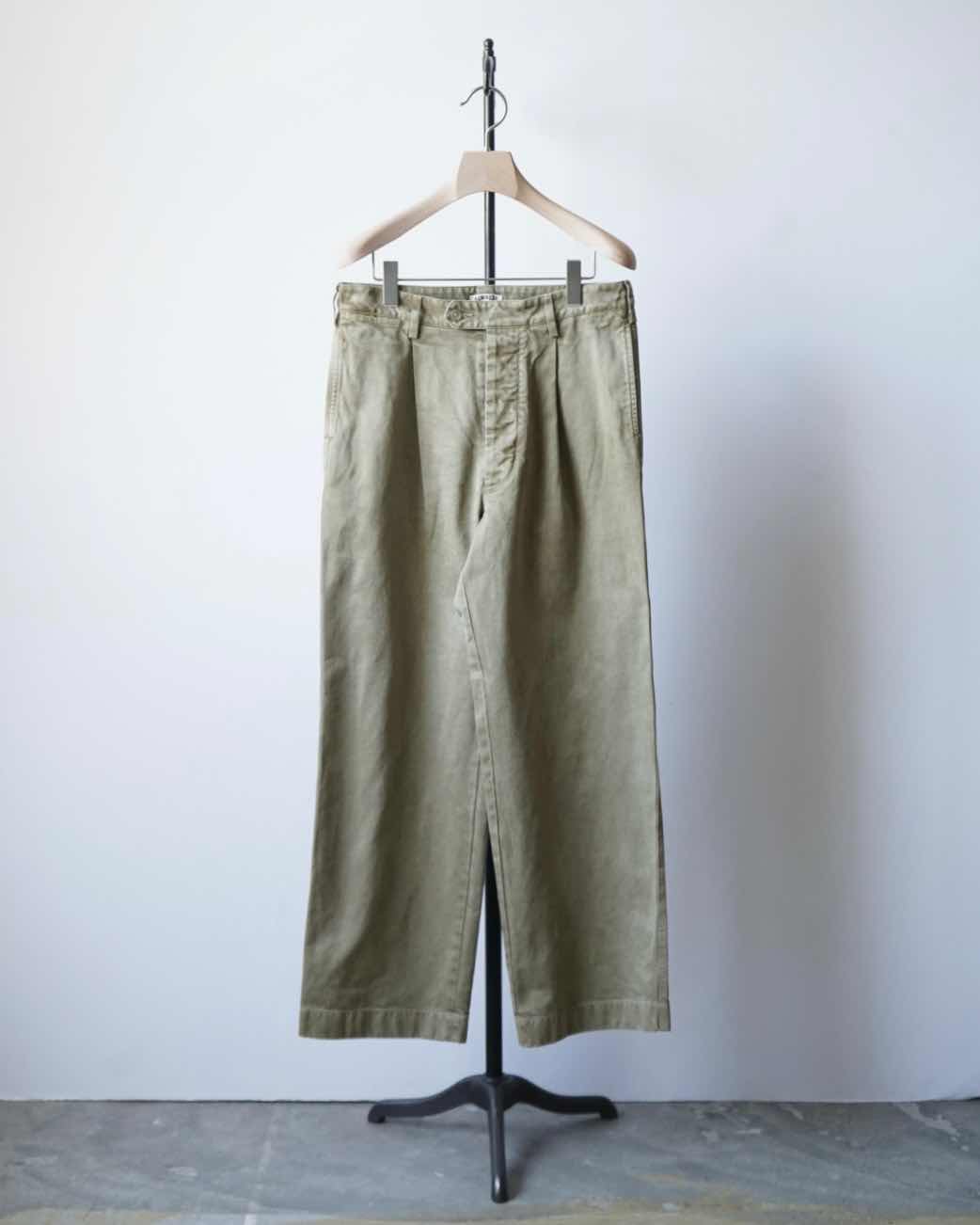 PRODUCT DYED FINX CHINO ONE-TUCK PANTS