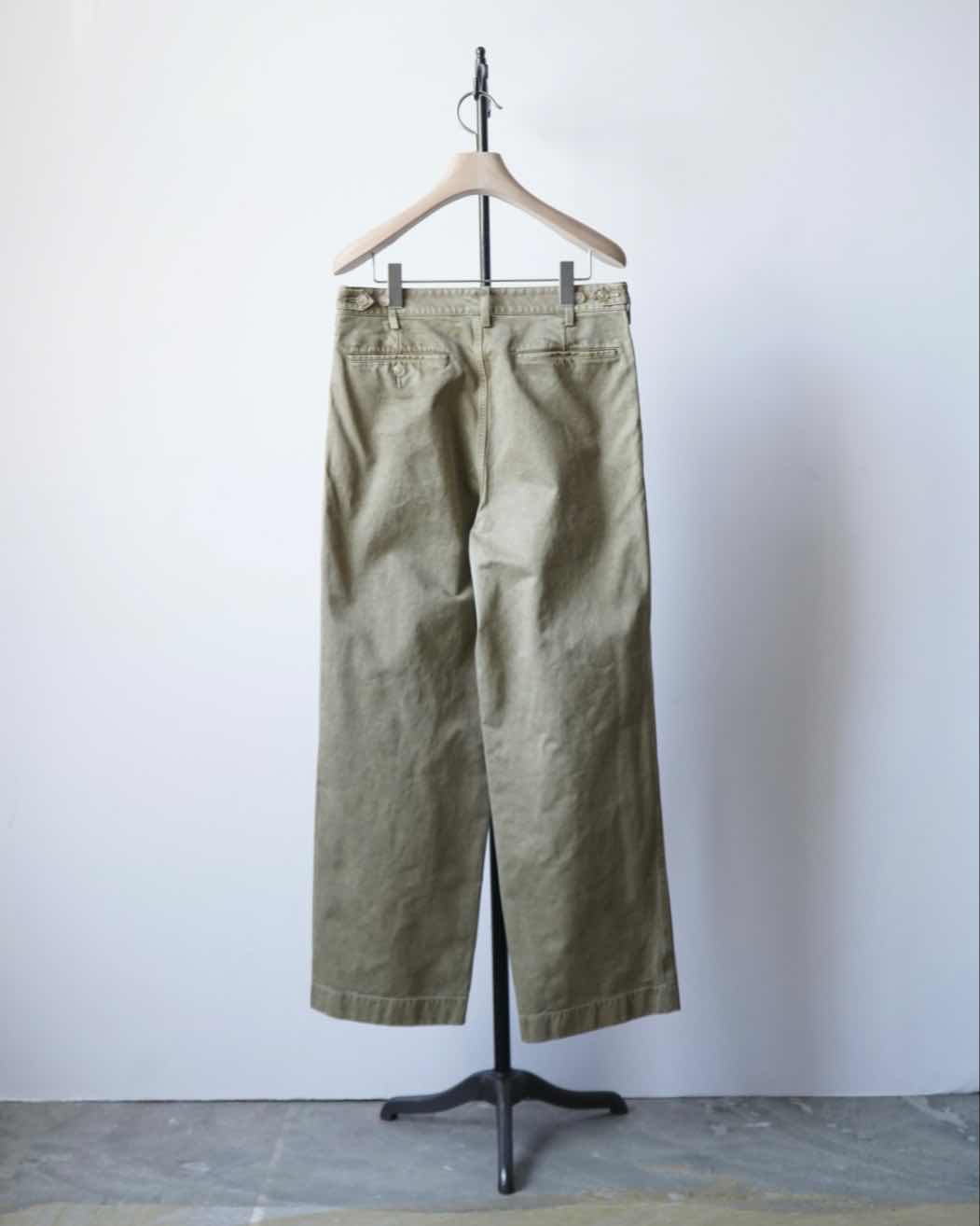 PRODUCT DYED FINX CHINO ONE-TUCK PANTS