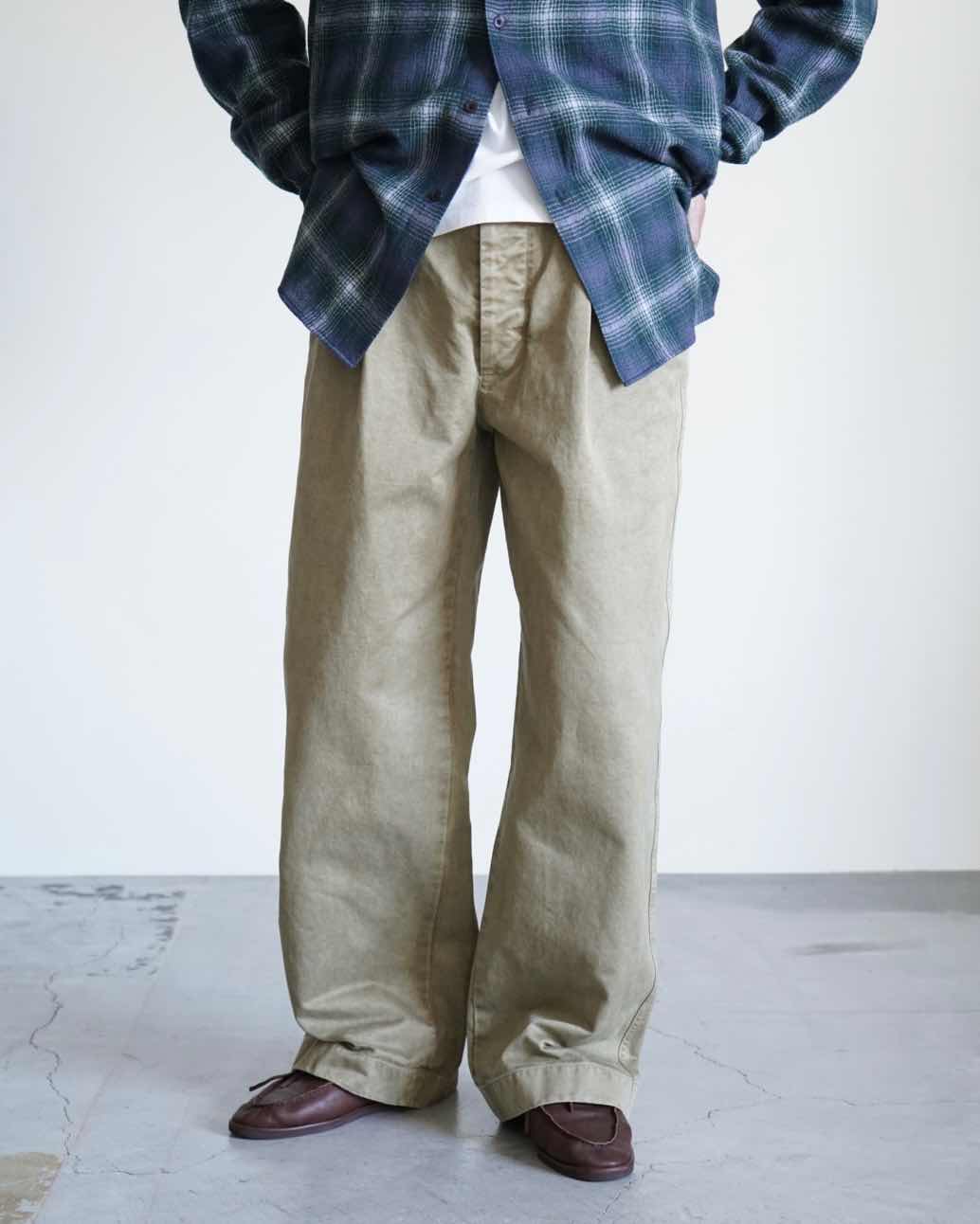 PRODUCT DYED FINX CHINO ONE-TUCK PANTS