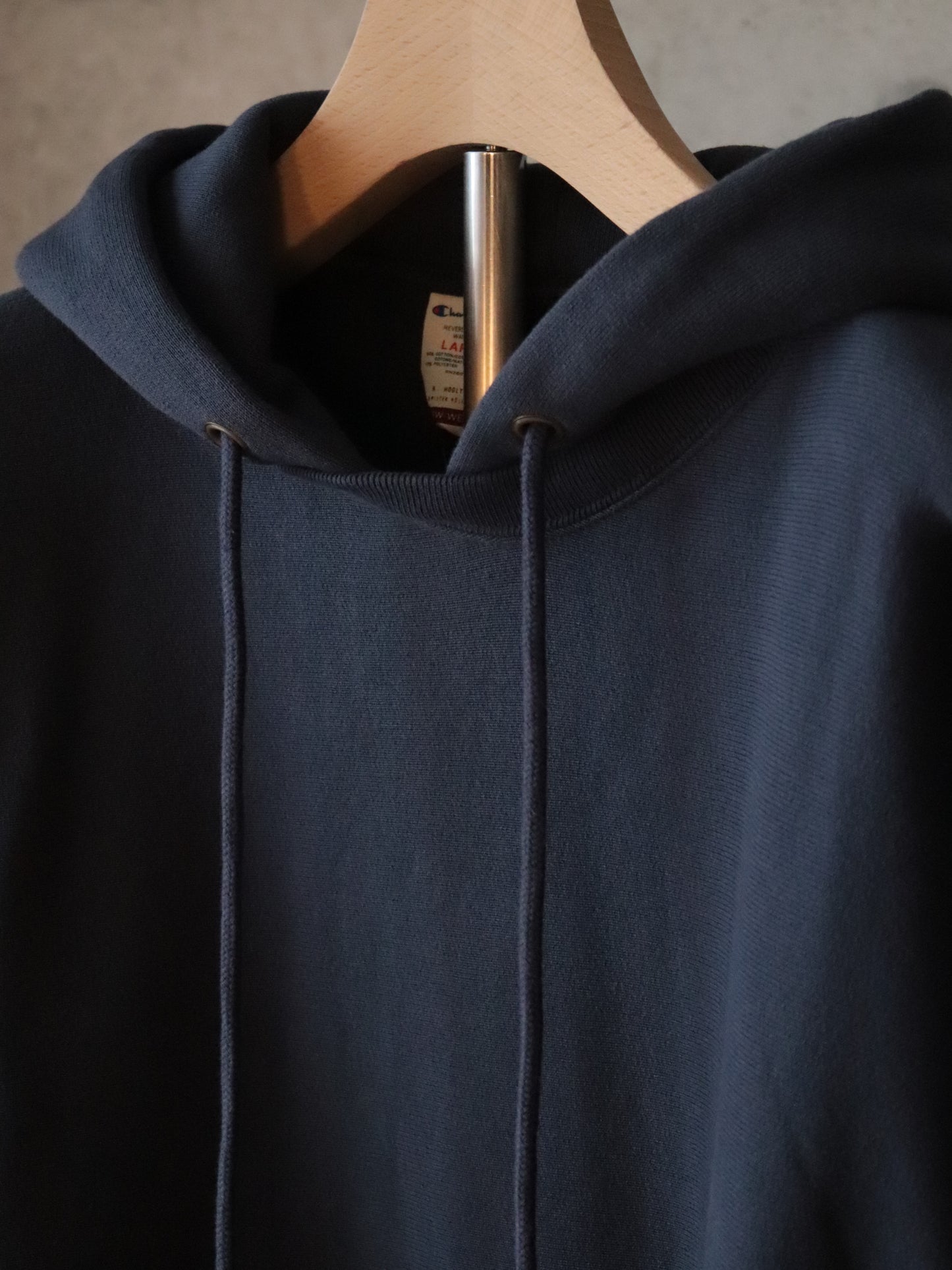 ×Champion HOODED SWEATSHIRT