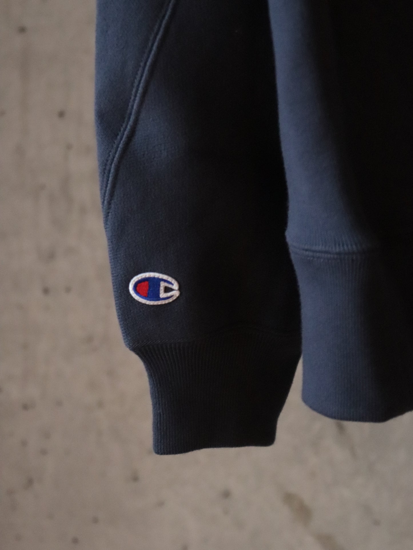 ×Champion HOODED SWEATSHIRT