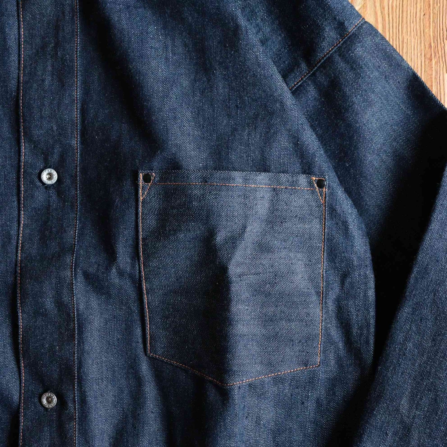 BOWERY BLUE MAKERS / TYPE CAPITAL Authentic Blouse 12oz
