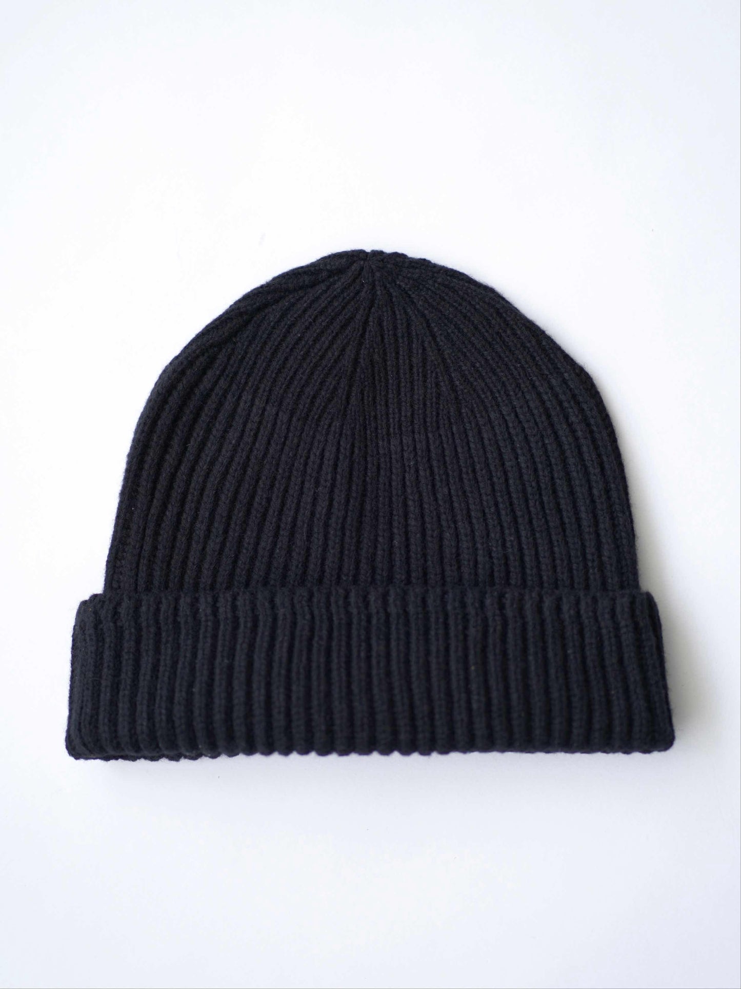 RIBBED KNIT WOOL BEANIE
