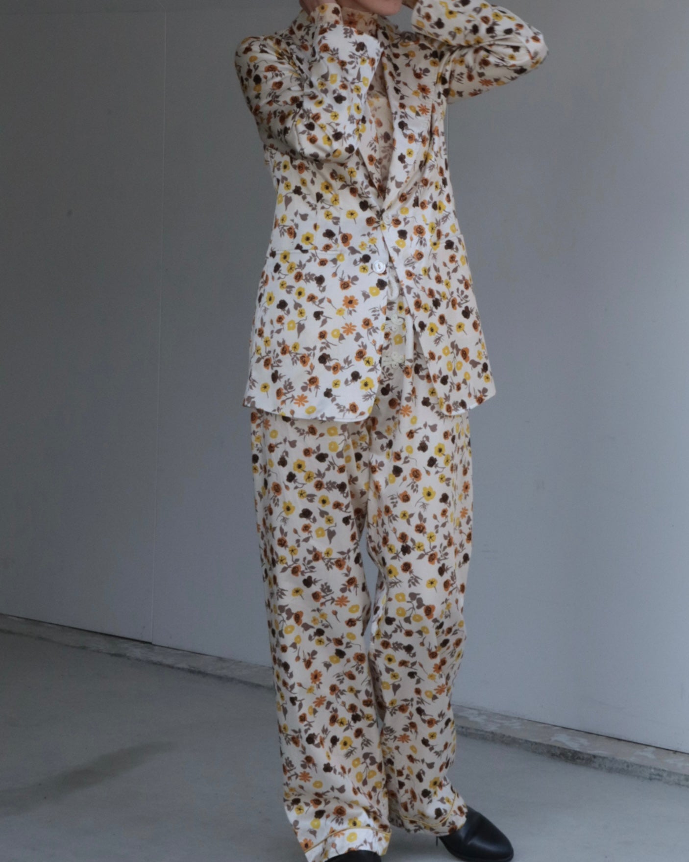 FLOWER PRINTED ROUND LAPEL JACKET