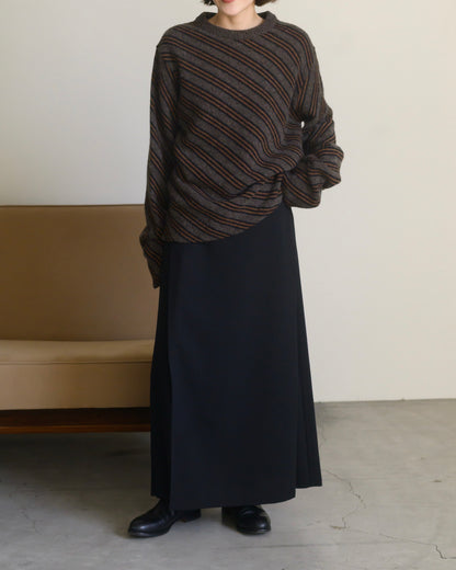 DIGONAL STRIPED SWEATER