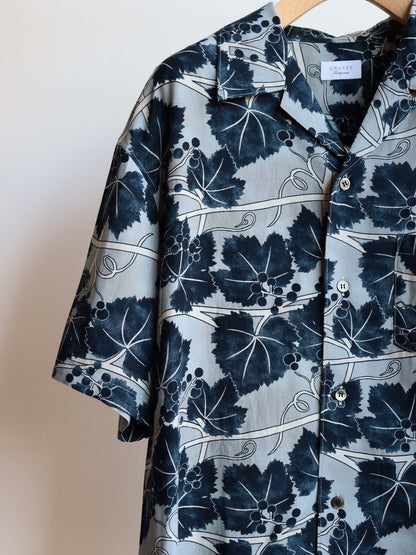 US2564 / SHORT SLEEVE PRINT SHIRT