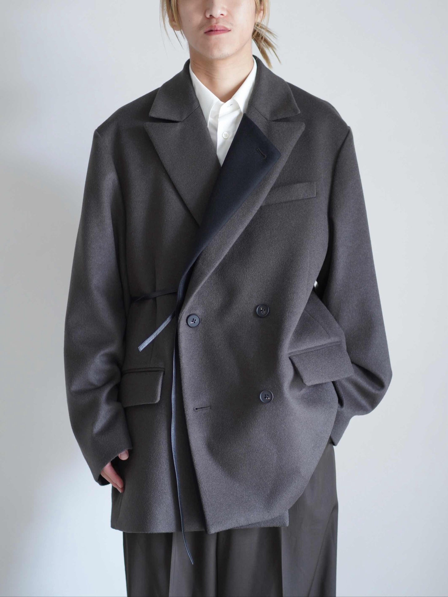 OVERSIZED DOUBLE LAPELLED JACKET