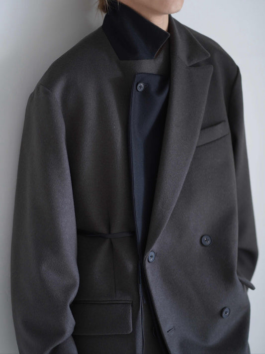 OVERSIZED DOUBLE LAPELLED JACKET