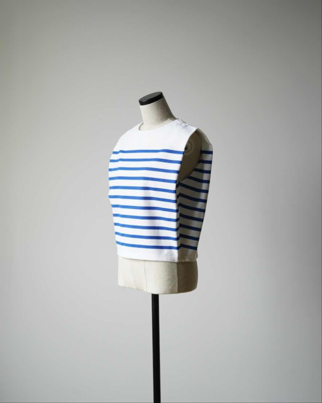 BASQUE SLEEVELESS SHIRT