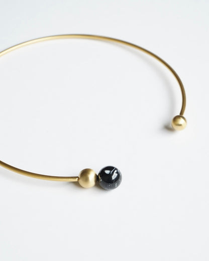 CHOKER