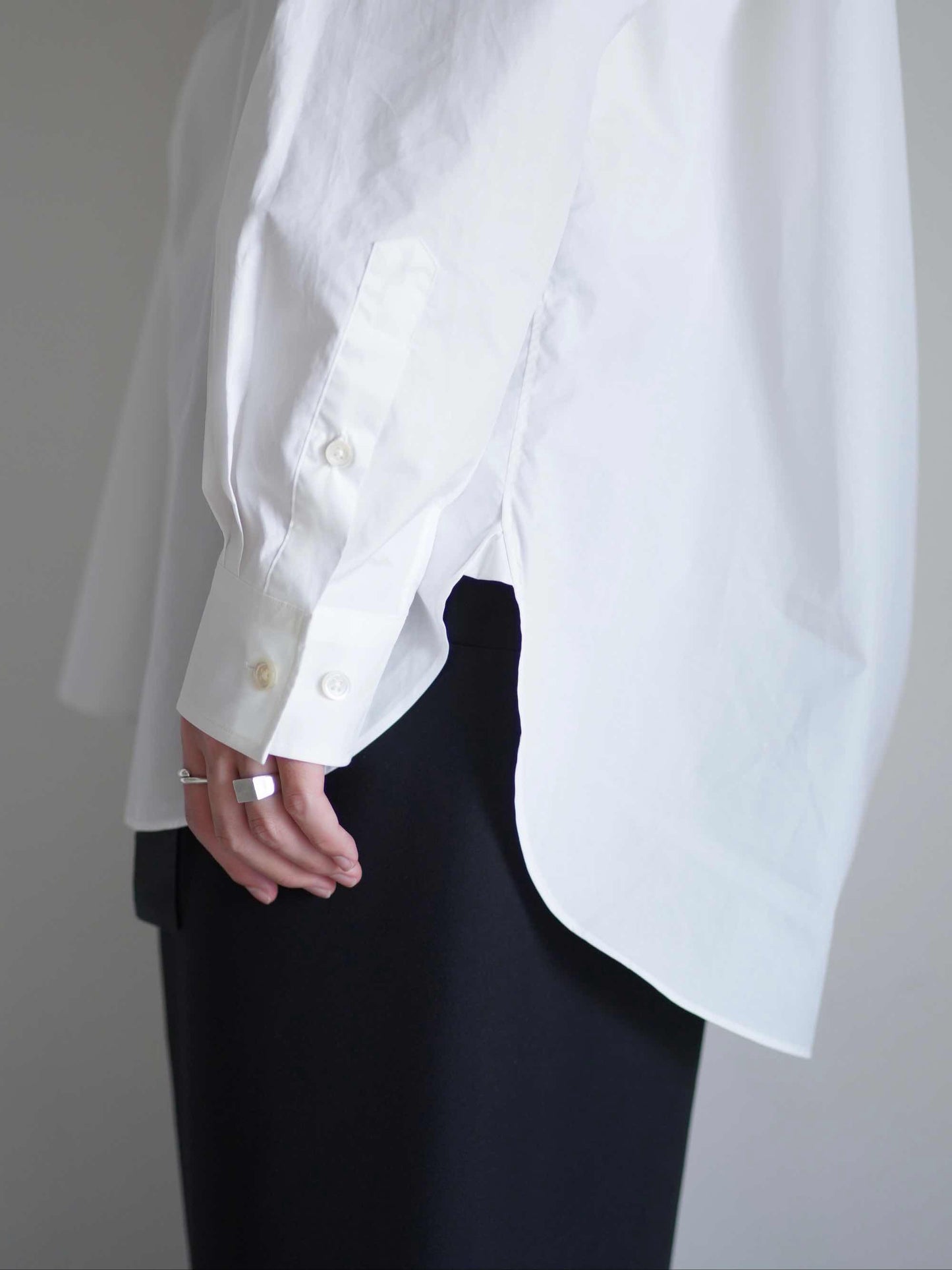 SUVIN COTTON OVERSIZED REGULAR COLLAR SHIRT