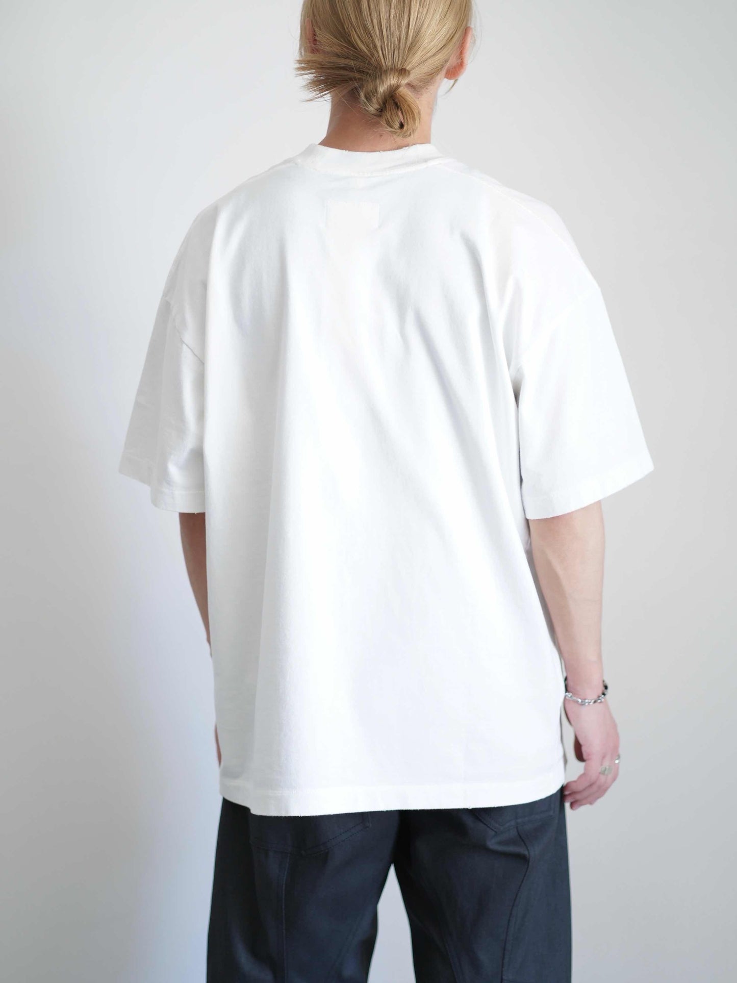 VILLAIN COVER PRINT T-SHIRT