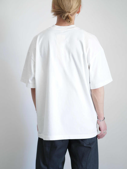 VILLAIN COVER PRINT T-SHIRT