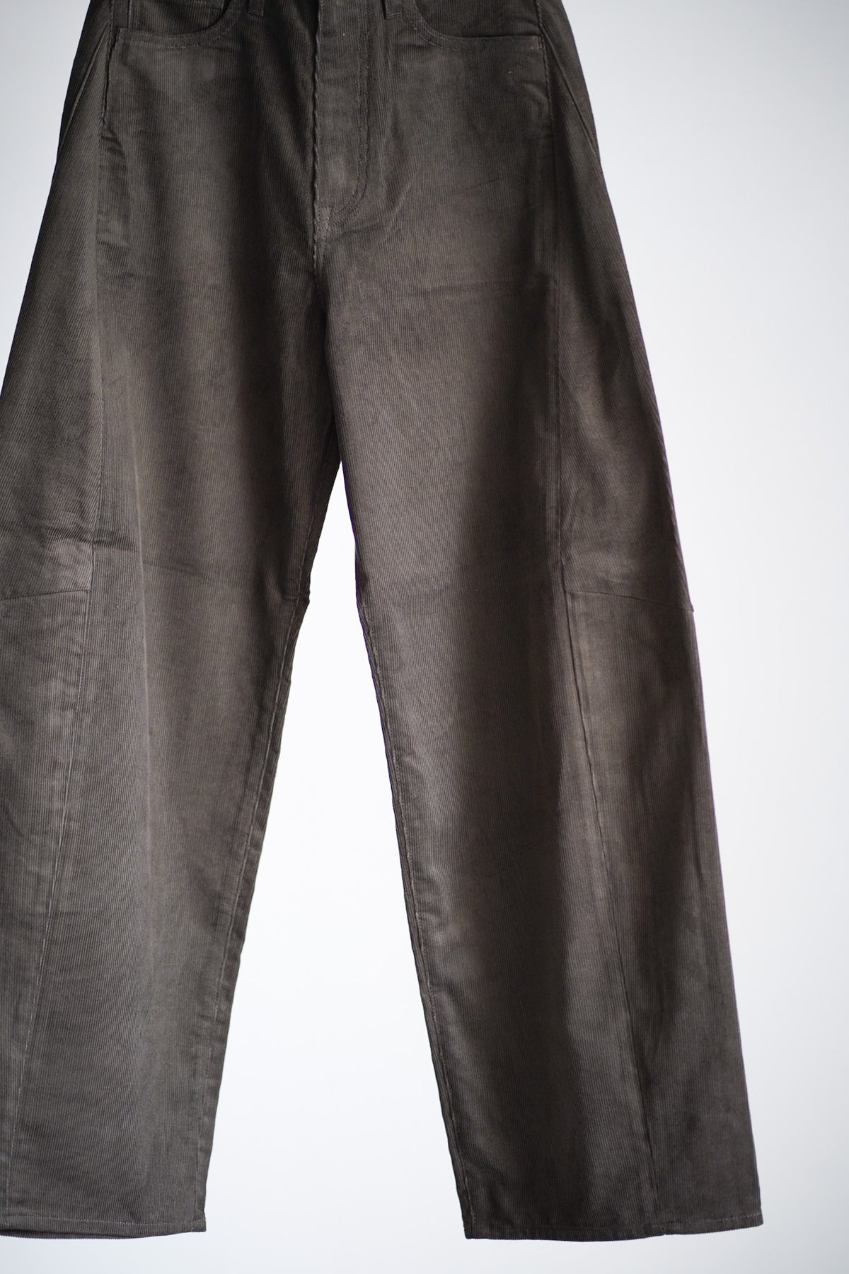 CORDUROY BARREL LEG JEANS