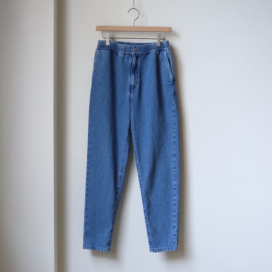 DENIM TAPERED PANTS