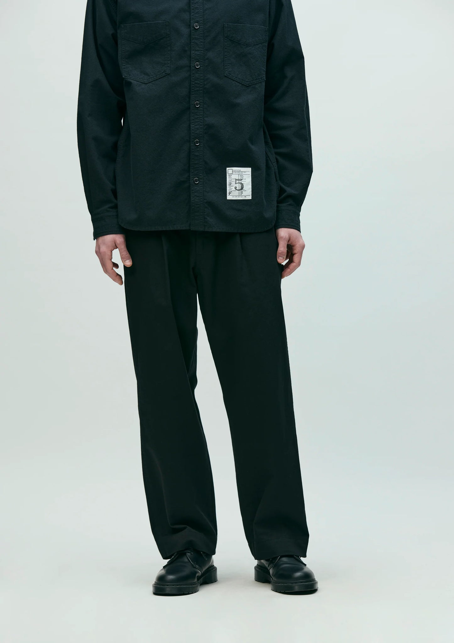 BW. TUCK PANTS