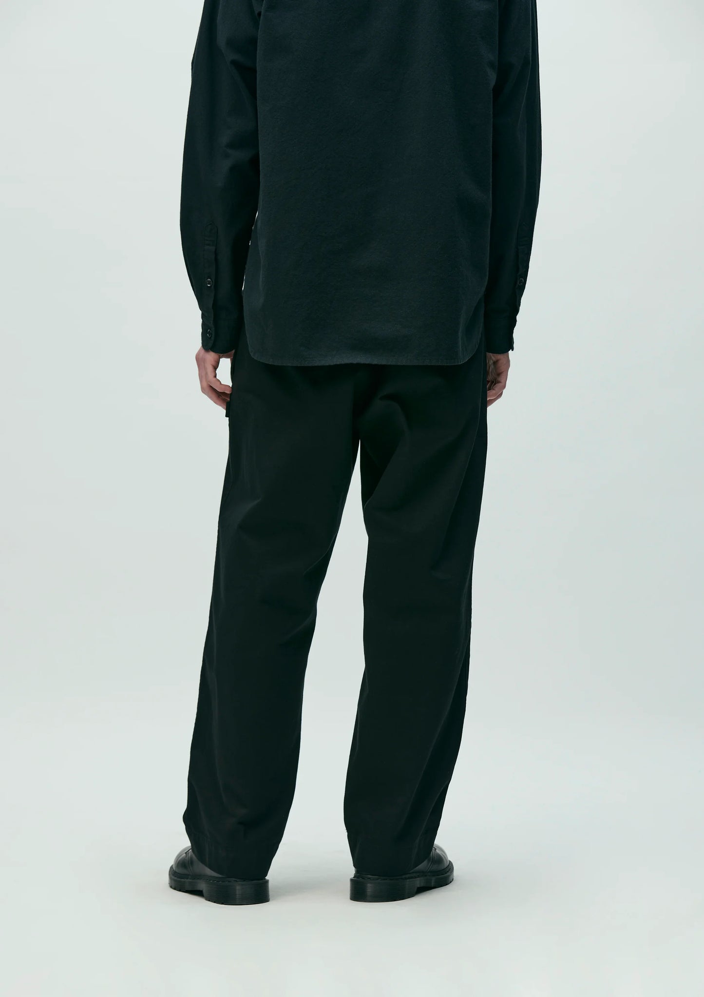 BW. TUCK PANTS